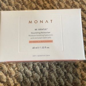 Monat Be Gentle Moisturizer